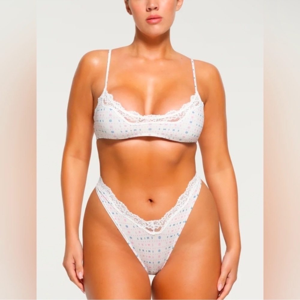 Skims Bralette